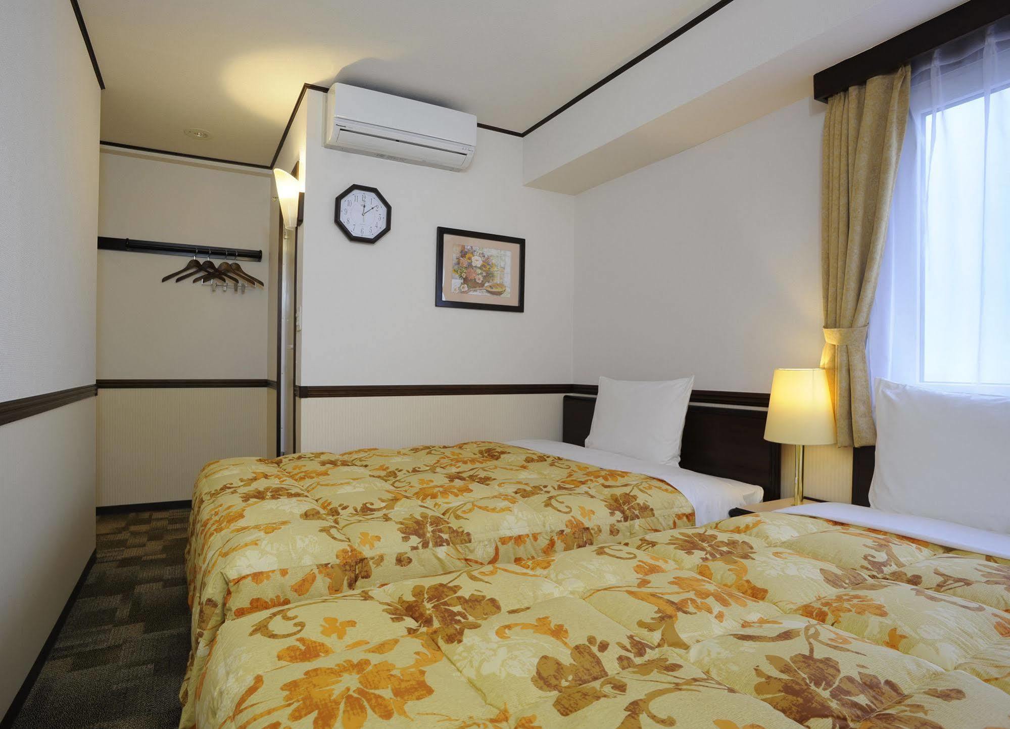 Toyoko Inn Shizuoka Fujieda Eki Kita Guchi Eksteriør bilde